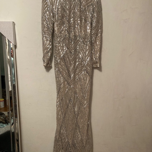 Love&Lemonade Silver Sequin Mermaid maxi formal gown in sz 10/12 - Picture 3 of 12